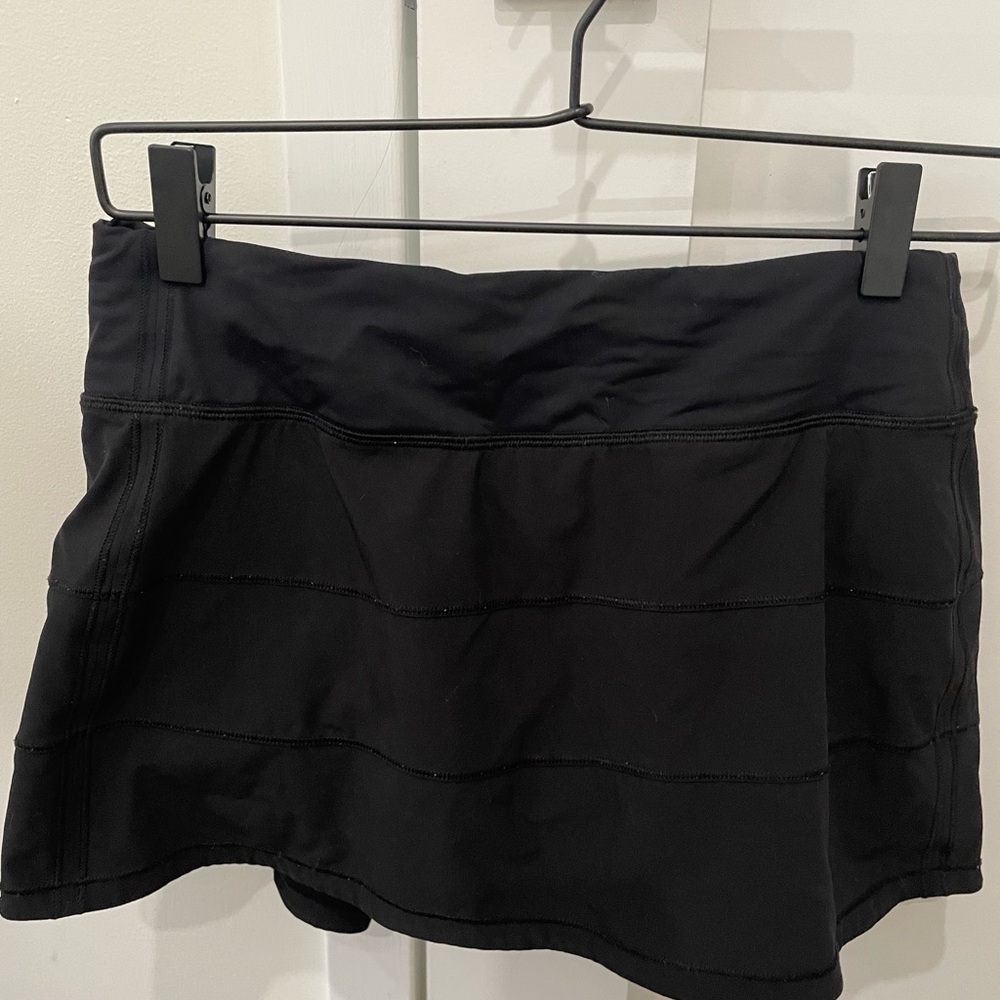 Lululemon black tennis skirt